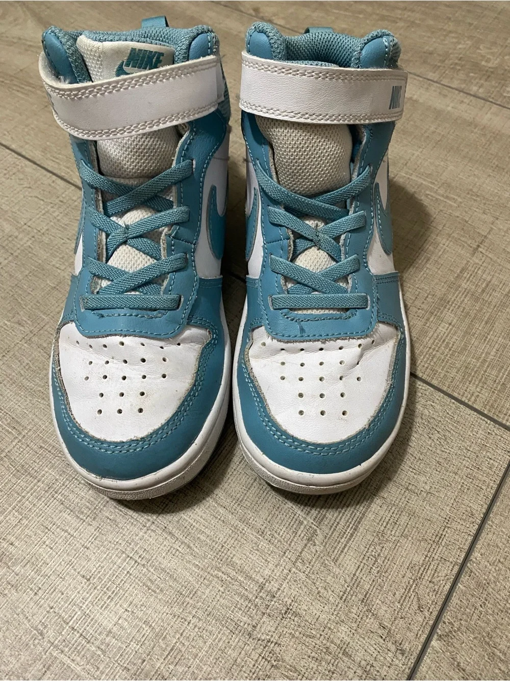 Nike Kids Mid-Top Sneakers in Light Blue and White